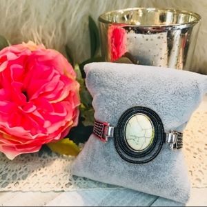 🌼WHITE SEMIPRECIOUS STONES BRACELET